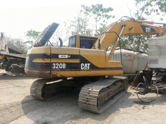 CAT 320 B สภาพสวย ใช้งาน 9,000 ชัวโมง CAT 320 B สภาพสวย ใช้งาน 9,000 ชัวโมง