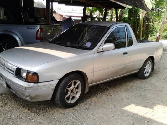 ***ขายNissan nv ปี95 ไม่เวอร์สภาพตามรูป***