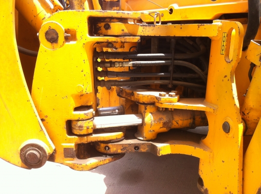 ขายรถตักหน้าขุดหลัง JCB 214S สภาพสวย พร้อมใช้งาน ไม่เคยใช้งานในไทย ขายรถตักหน้าขุดหลัง JCB 214S สภาพสวย พร้อมใช้งาน ไม่เคยใช้งานในไทย