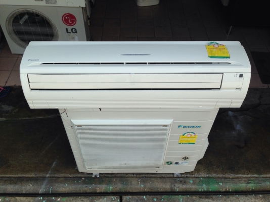 **** ขายแอร์ DAIKIN 18000 BTU สภาพสวย ****