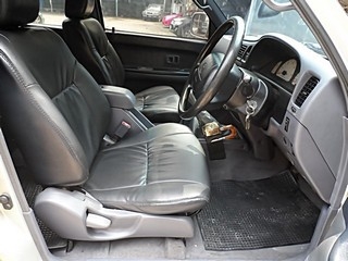 TOYOTA SPORT RIDER SR5 3.0 EFi MT 4WD ปี 2000 รถบ้านแท้ จัดไฟแนนซ์ได้ค่ะ T.086-527-9533