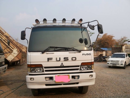 mitsubishi fuso 527กระบะดั้ม   2 เพลา  เปลี่ยนยางใหม่ 10 เส้น พร้อมใช้สุด ๆ รถสวยมาก ๆๆๆ