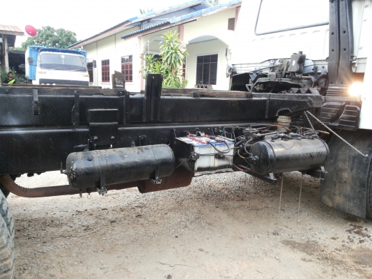 mitsubishi fuso 527กระบะดั้ม   2 เพลา  เปลี่ยนยางใหม่ 10 เส้น พร้อมใช้สุด ๆ รถสวยมาก ๆๆๆ