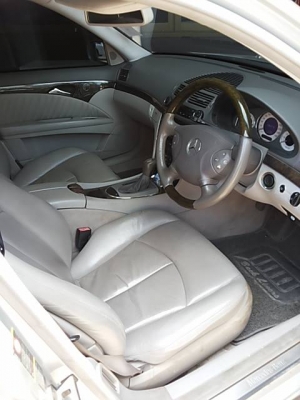 ขายด่วน Benz E200 สภาพดี