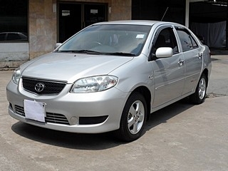 TOYOTA VIOS -1.5  VVTi AUTO ปี 2005 รถสวยผู้หญิงใช้ ไมล์แท้ วิ่งน้อย จัดไฟแนนซ์ได้ T.086-527-9533