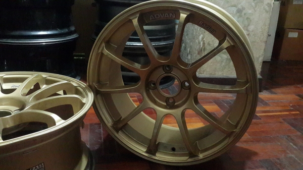 Advan Rz ขอบ 17 4รู100 ***มีคู่เดียว***