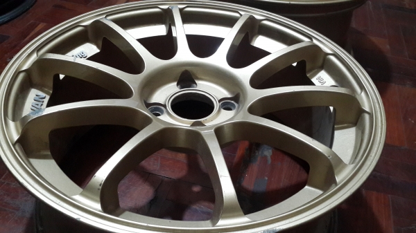 Advan Rz ขอบ 17 4รู100 ***มีคู่เดียว***