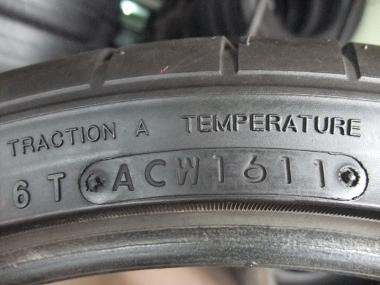 ยาง Nitto 275/30/19 ปี 08,11 ยาง Nitto 275/30/19 ปี 08,11