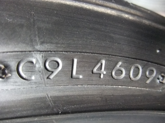 ยาง Nitto 245/35/19 ปี 09