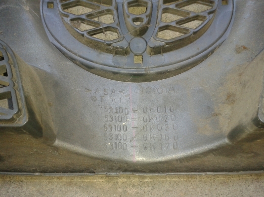 กระจังหน้า TOYOTA ขาย600บาท