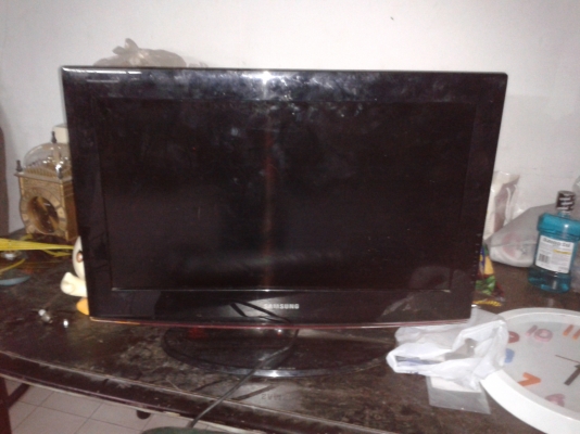 ขาย LCD SAMSUNG 26 นิ้ว หน้าจอแตกอย่าวเดียว อยู่บางนา ซ.ลาซาล