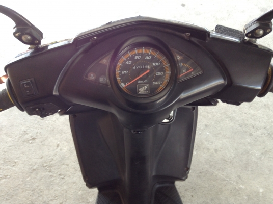 ขาย!!! ฮอนด้าคลิ๊ก ปี50 รถเครื่องดีคับ ทะเบียนครบ ภาษีไม่หมด