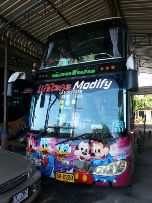 ขายด่วน  8  ล้อ  Hino  คานแข็ง  น๊อต  8  ตัว