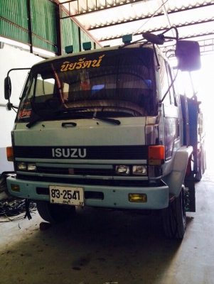 ขาย อิซูซุ 10สิบล้อ ดั้ม Rocky195 จดปี39 กะบะบรรทุก
