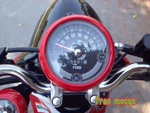 ขายรถมอเตอร์ไซค์มือสองyamaha fino fi สีเเดงขาวดำ ปี2556