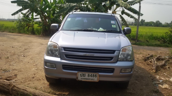 Isuzu d max รถบ้านทือเดียวเข้าศูนย์ตามเวลา