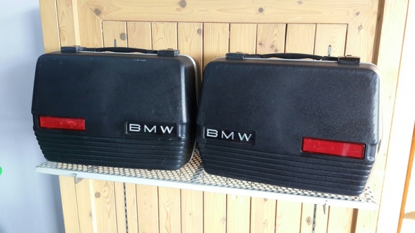 ขายกระเป๋าข้าง BMW