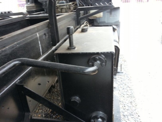 รถฮีโน่ 10 ล้อดั้ม 270 แรงม้า ปี 49.  สนใจติดต่อ  081 - 6079515