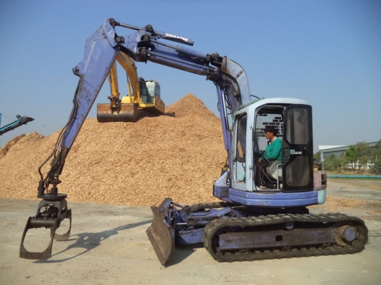 ขาย รถแบคโฮคีบไม้ komutsu 75uu ขาย รถแบคโฮคีบไม้ komutsu 75uu