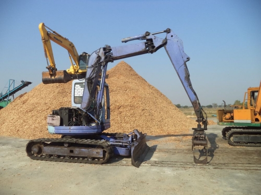 ขาย รถแบคโฮคีบไม้ komutsu 75uu ขาย รถแบคโฮคีบไม้ komutsu 75uu