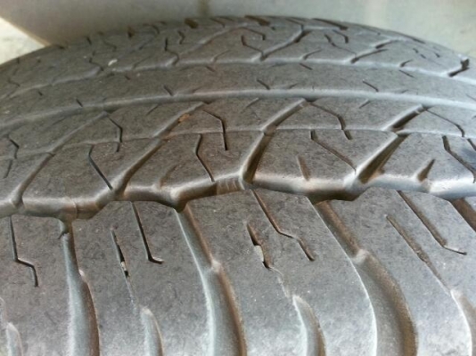 ขายยาง Dunlop AT20 255 70R16 ปี12