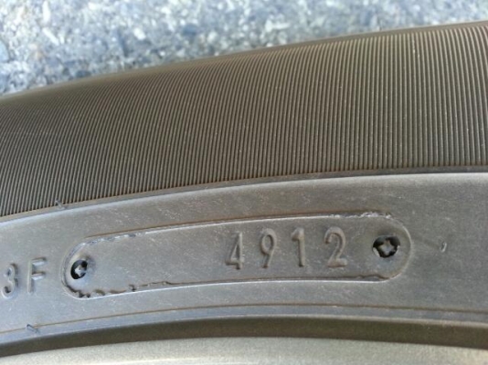 ขายยาง Dunlop AT20 255 70R16 ปี12