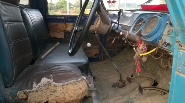 ขาย 6 ล้อหัวยาวดั้ม ไม่มีเล่มทะเบียน คัสซีสวยจัดตลอดเส้นไม่มีบวม เครื่อง DA120 125 แรงม้า ช่วงล่างเดิม รถใช้งานอยู่ทุกวัน สนใจอยากได้ไปใช้งานต่อรองราคาได้ครับ