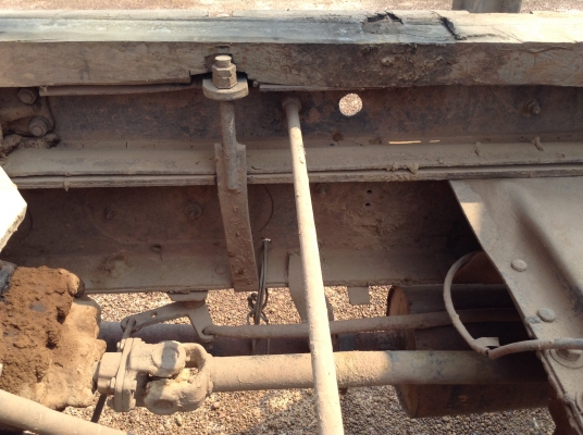 ขาย 6 ล้อหัวยาวดั้ม ไม่มีเล่มทะเบียน คัสซีสวยจัดตลอดเส้นไม่มีบวม เครื่อง DA120 125 แรงม้า ช่วงล่างเดิม รถใช้งานอยู่ทุกวัน สนใจอยากได้ไปใช้งานต่อรองราคาได้ครับ