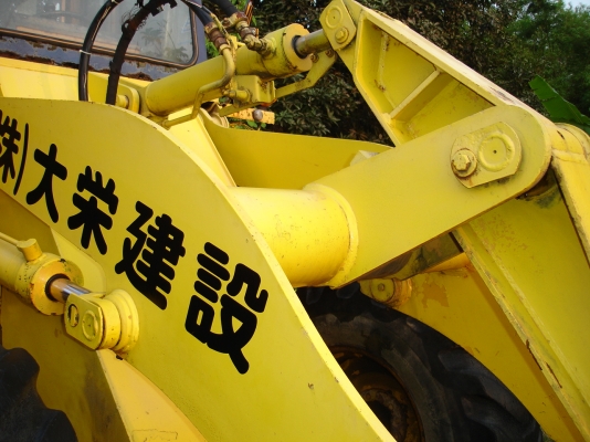 ขายรถตัก Komatsu 510 ; รถเก่าญี่ปุ่น 100\%; กรองเดี่ยว สภาพสวยพร้อมใช้งานได้ทันที สนใจติดต่อ 081-9485494