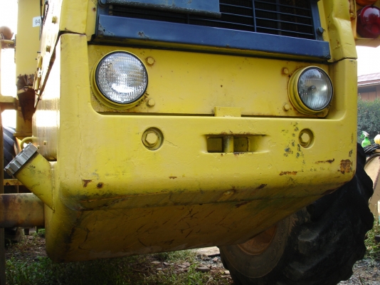 ขายรถตัก Komatsu 510 ; รถเก่าญี่ปุ่น 100\%; กรองเดี่ยว สภาพสวยพร้อมใช้งานได้ทันที สนใจติดต่อ 081-9485494