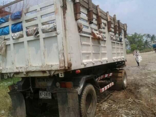 **375,000 บ.ต่อรอง**ขายลูกพ่วงดั้มเหล็ก SMM สามมิตรลอนนอน ปี45 6.0ม.สภาพดี พื้นดีข้างดีไม่ผุ ช่วงล่างคัสซีดีไม่ปะ ยางดี4เส้นพอใช้4เส้น สีสันดี ขายตามสภาพ พร้อมใช้งาน เอกสารครบ ราคาต่อรองได้เด้อ พี่น้องครับ **375,000 บ.ต่อรอง**ขายลูกพ่วงดั้มเหล็ก SMM สามมิตรลอนนอน ปี45 6.0ม.สภาพดี พื้นดีข้างดีไม่ผุ ช่วงล่างคัสซีดีไม่ปะ ยางดี4เส้นพอใช้4เส้น สีสันดี ขายตามสภาพ พร้อมใช้งาน เอกสารครบ ราคาต่อรองได้เด้อ พี่น้องครับ