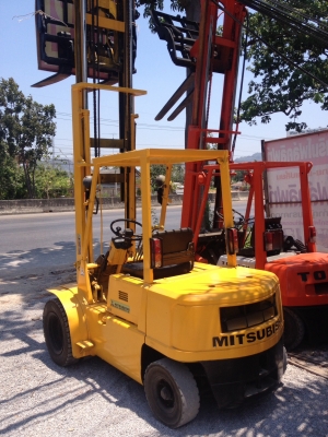 ขายรถโฟล์คลิฟท์ fd25