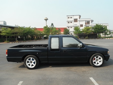 อีซูซุ มังกรทอง ปี96 เพาวเวอร์ แค็ป แมกซ17"สวย เครื่องเสียงพร้อม สภาพพร้อมใช้งาน