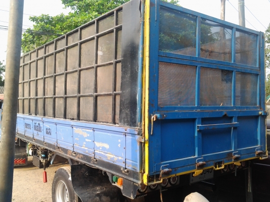 รถหกล้อ NPR ดั้มเกษตร