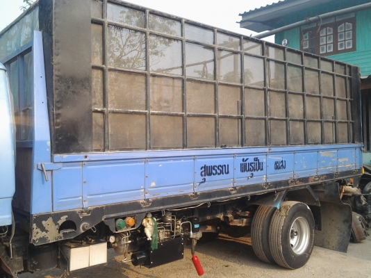 รถหกล้อ NPR ดั้มเกษตร