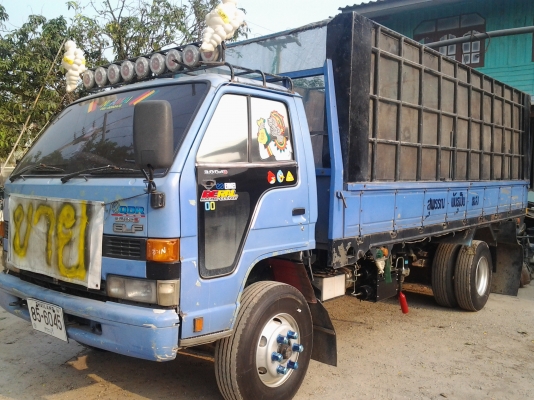 รถหกล้อ NPR ดั้มเกษตร