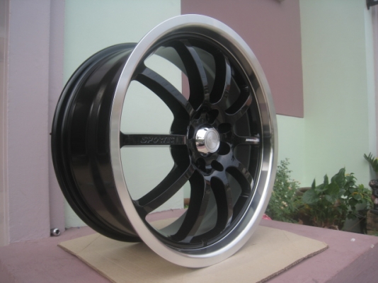ขายล้อแม็กใหม่ เคยเป็นล้อโชว์ 1 วง advan racing rs-d 17"x7.5" et40 4h100/114.3 สีดำขอบเงา  สนใจติดต่อเล็กคลองสามครับ (081-3747940)