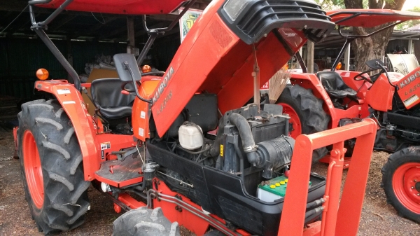 จัดไปกับชุดสุดคุ้ม คูโบต้า L4508 แถมอุปกรณ์ตราช้าง 3 ชิ้น มีใบดันหน้า+ผานบุกเบิก+ผานพรวน  พิเศษจัดไป 300,00- พร้อมส่งฟรีให้กันไปเลยครับ