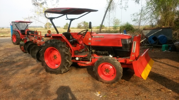 จัดไปกับชุดสุดคุ้ม คูโบต้า L4508 แถมอุปกรณ์ตราช้าง 3 ชิ้น มีใบดันหน้า+ผานบุกเบิก+ผานพรวน  พิเศษจัดไป 300,00- พร้อมส่งฟรีให้กันไปเลยครับ