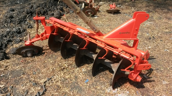 จัดไปกับชุดสุดคุ้ม คูโบต้า L4508 แถมอุปกรณ์ตราช้าง 3 ชิ้น มีใบดันหน้า+ผานบุกเบิก+ผานพรวน  พิเศษจัดไป 300,00- พร้อมส่งฟรีให้กันไปเลยครับ