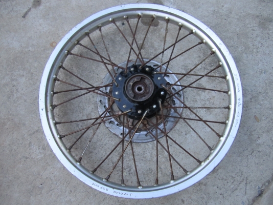 ขายล้อหน้า  yamaha  nouvo  มือสอง