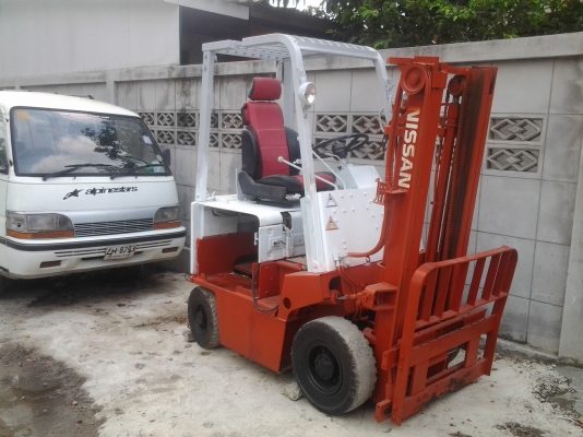 ขายรถโฟล์คลิฟท์ไม่มีแบตเตอรี่ รถใช้งานได้ปรกติ นิสสัน 1.5 ตัน ไฟ 48 โวล ขาย 49500 บาท