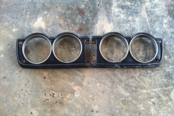 หน้าแว่นไฟ Toyota RN10 เก่าเก็บ กรอบเลส หน้าแว่นไฟ Toyota RN10 เก่าเก็บ กรอบเลส