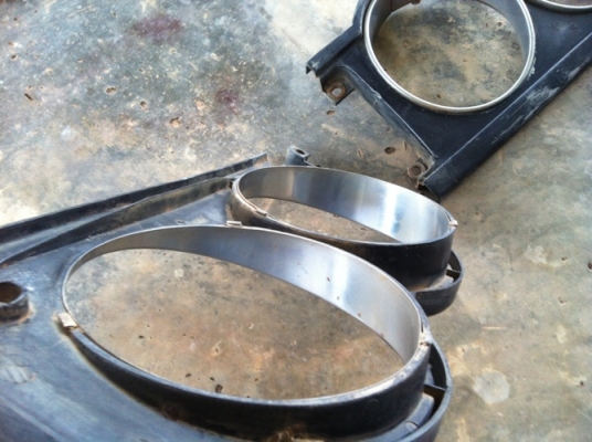 หน้าแว่นไฟ Toyota RN10 เก่าเก็บ กรอบเลส หน้าแว่นไฟ Toyota RN10 เก่าเก็บ กรอบเลส