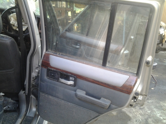 ขายเครื่องรถจิ๊ฟ 4000 ซีซี รถอุบัติเหตุเครื่องดี เกียร์ฟังพร้อมกล่องและสายไฟ เอาไว้เป็นอะไหล่ครับ อยากได้อะไหล่ส่วนไหนสอบถามเพิ่มเติมได้ครับ ขาย 15000 บาทครับ