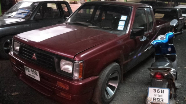 ***ขายแล้วครับขอบคุณ Truck2hand ขายกระบะแค็ป MITSU L200 AEROBODY 2.5ปี38/95 เครื่องเดิมเกียร์เดิม แน่นๆแรงๆ พ.พาวเวอร์ แอร์ ช่วงล่างดีคัสซีไม่ปะ กระบะพื้นดีไม่ผุ ภายในเก๋งสวยคอนโซลครบ ล้อแม็ก สวยๆ ยางดี4เส้น รถเคลียร์สีมา สีสันสวย พร้อมใช้งาน ทะเบียนเต็ม ***ขายแล้วครับขอบคุณ Truck2hand ขายกระบะแค็ป MITSU L200 AEROBODY 2.5ปี38/95 เครื่องเดิมเกียร์เดิม แน่นๆแรงๆ พ.พาวเวอร์ แอร์ ช่วงล่างดีคัสซีไม่ปะ กระบะพื้นดีไม่ผุ ภายในเก๋งสวยคอนโซลครบ ล้อแม็ก สวยๆ ยางดี4เส้น รถเคลียร์สีมา สีสันสวย พร้อมใช้งาน ทะเบียนเต็ม