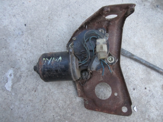 ขายมอเตอร์ปัดน้ำฝน toyota Dyna  รถบรรทุก  12 v