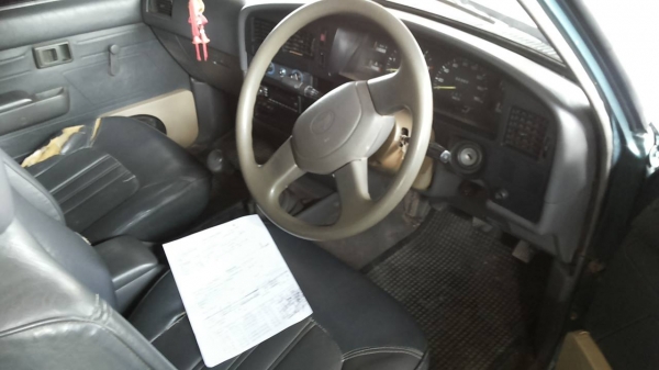 ***ขายแล้วครับขอบคุณ Truck2hand ขายกระบะแค็ป ไมตี้ 2.5ปี37/94 เดิมๆ เครื่องเดิมเกียร์เดิม เครื่อง2L 2.5แน่นดี แห้งๆไม่เยิ้ม ช่วงล่างดี คัสซีเดิมๆไม่เคยสาดสี ไม่ปะไม่ดาม กระบะพื้นดีลอนสวยไม่ผุ หน้า-หลังเดิมไม่เคยชนหนัก ภายในเก๋งดีคอนโซลครบ แอร์ พ.ธรรมดา ล้ ***ขายแล้วครับขอบคุณ Truck2hand ขายกระบะแค็ป ไมตี้ 2.5ปี37/94 เดิมๆ เครื่องเดิมเกียร์เดิม เครื่อง2L 2.5แน่นดี แห้งๆไม่เยิ้ม ช่วงล่างดี คัสซีเดิมๆไม่เคยสาดสี ไม่ปะไม่ดาม กระบะพื้นดีลอนสวยไม่ผุ หน้า-หลังเดิมไม่เคยชนหนัก ภายในเก๋งดีคอนโซลครบ แอร์ พ.ธรรมดา ล้