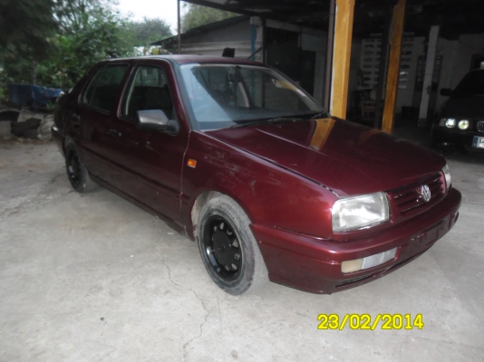 รถกระหน่ำฉลองสงกานต์ โฟค เวนโต้ 1.8 A/T เดิมๆครับ รถพร้อมใช้งาน