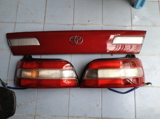 ไฟท้าย toyota ep82ครบชุดพร้อมทับทิมเก่าญีปุ่น